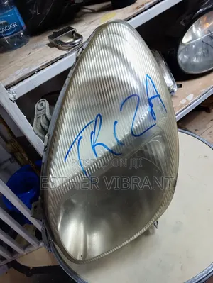 Toyota Duet Headlight