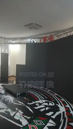 Led Panels Thru Setting Up Process Available For Hire