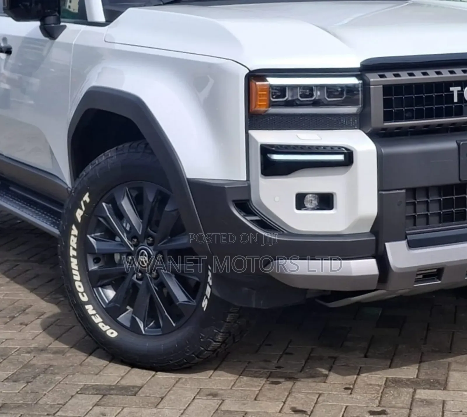 Toyota Land Cruiser Prado 2.8 2024 White
