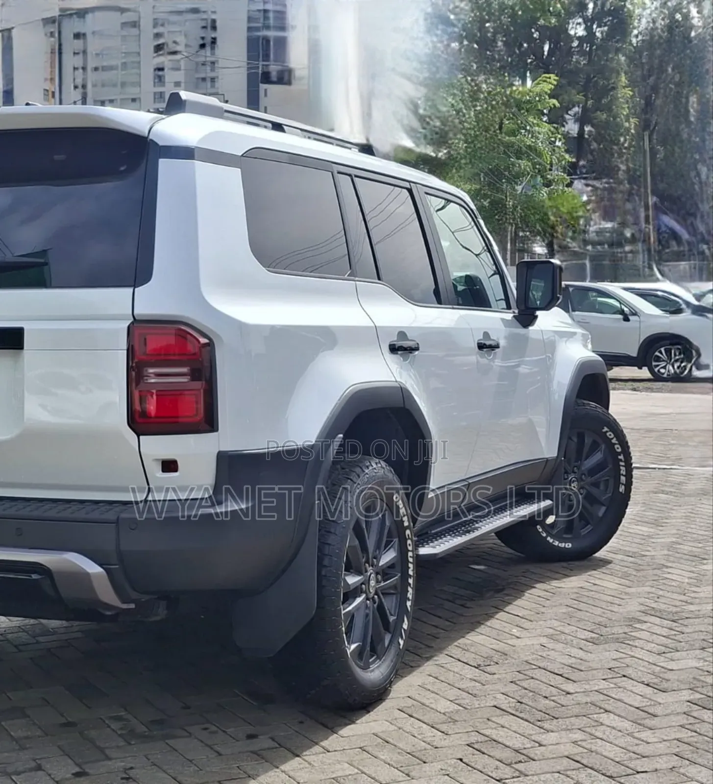 Toyota Land Cruiser Prado 2.8 2024 White