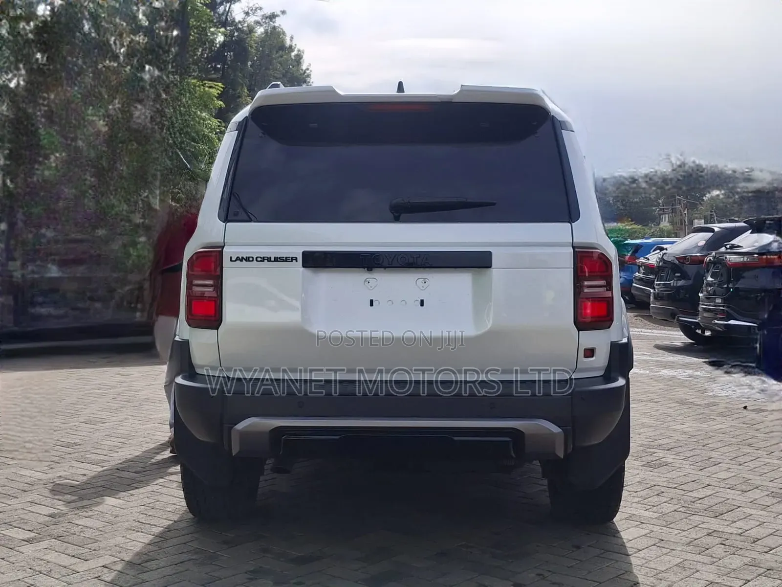 Toyota Land Cruiser Prado 2.8 2024 White