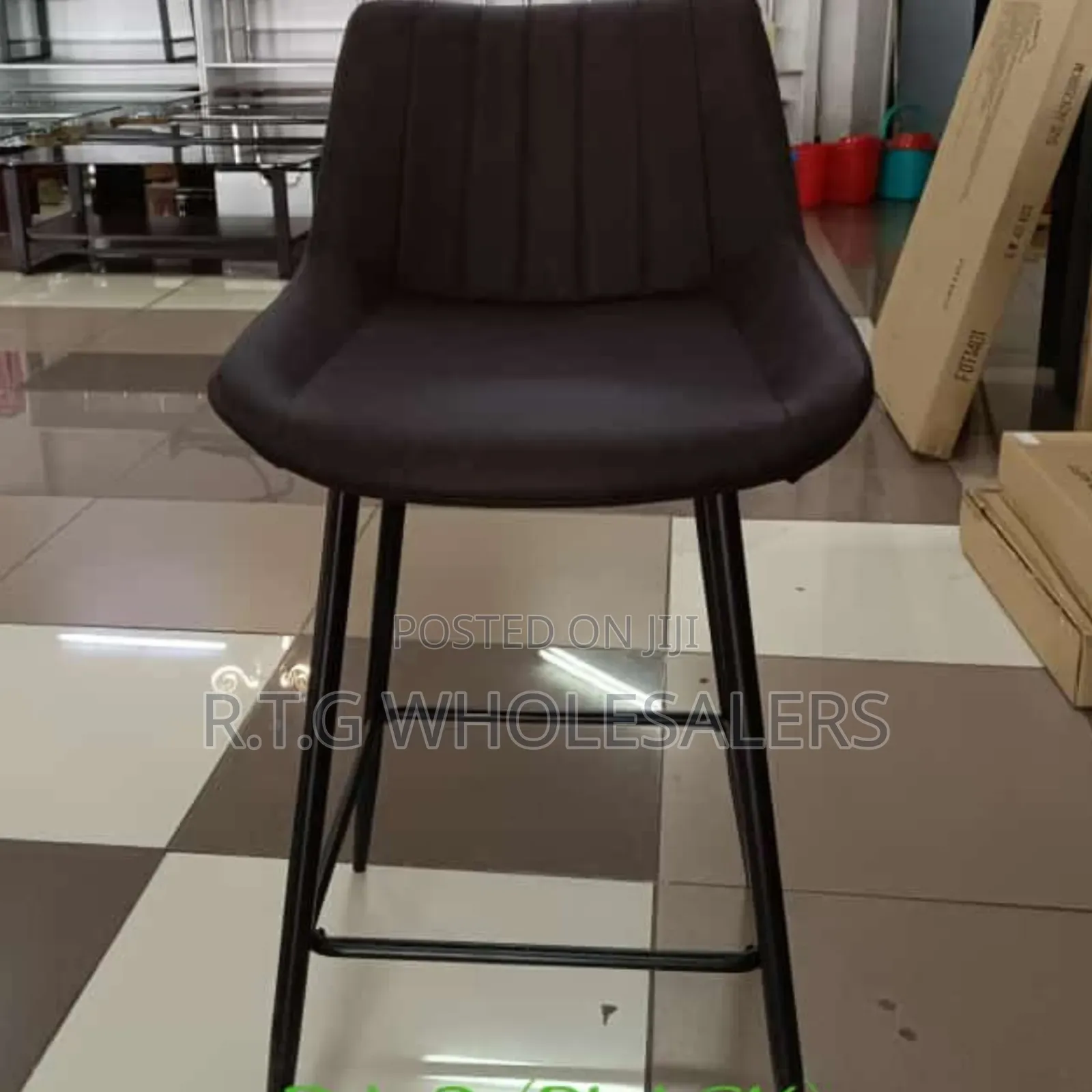 Modern Executive Bar Chair With Footrest Cushioned Seat