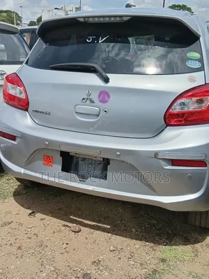 Mitsubishi Mirage 2019 Silver