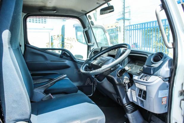 Mitsubishi Canter With Leaf Springs - thumbnail 3