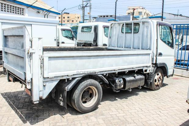 Mitsubishi Canter With Leaf Springs - thumbnail 4