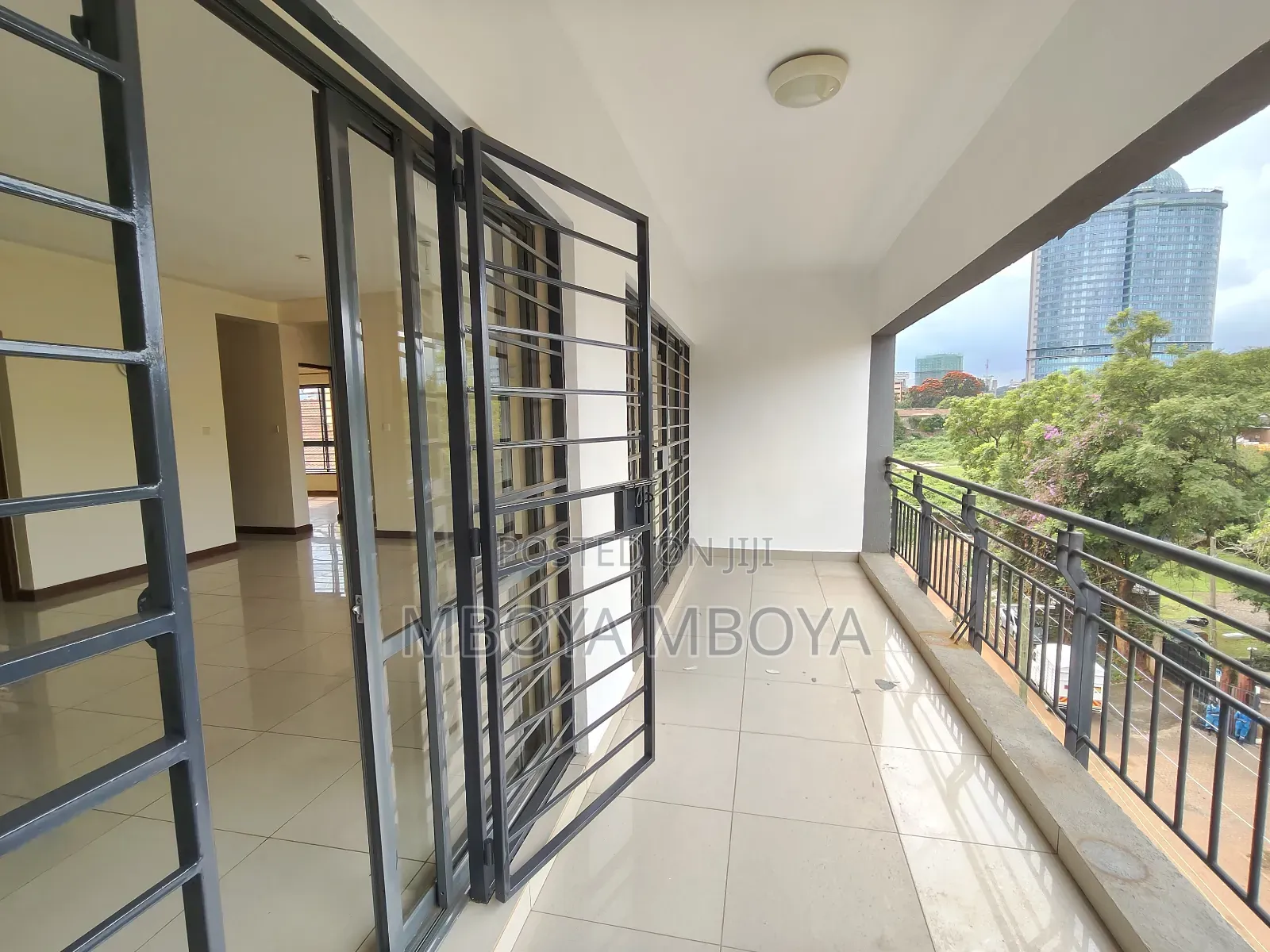 2bdrm Apartment in Westlands, Raphta Road Area for rent