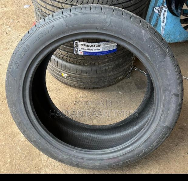 275/45r21 Grenlander Tyre - thumbnail 3