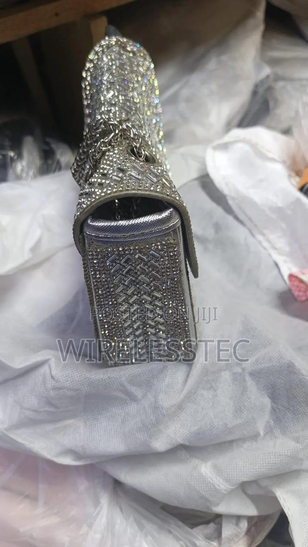 Stylish Handbags - thumbnail 5