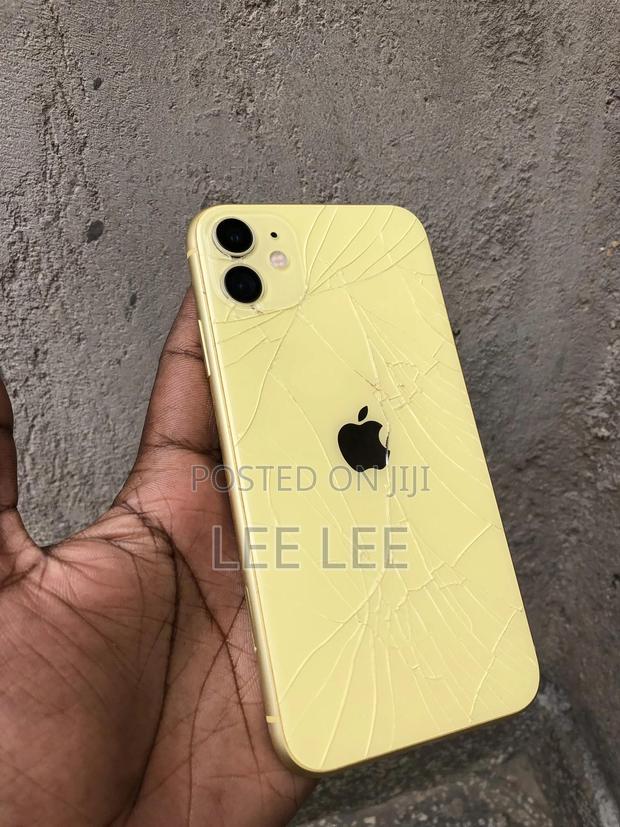 Apple iPhone 11 128 GB Yellow - thumbnail 2