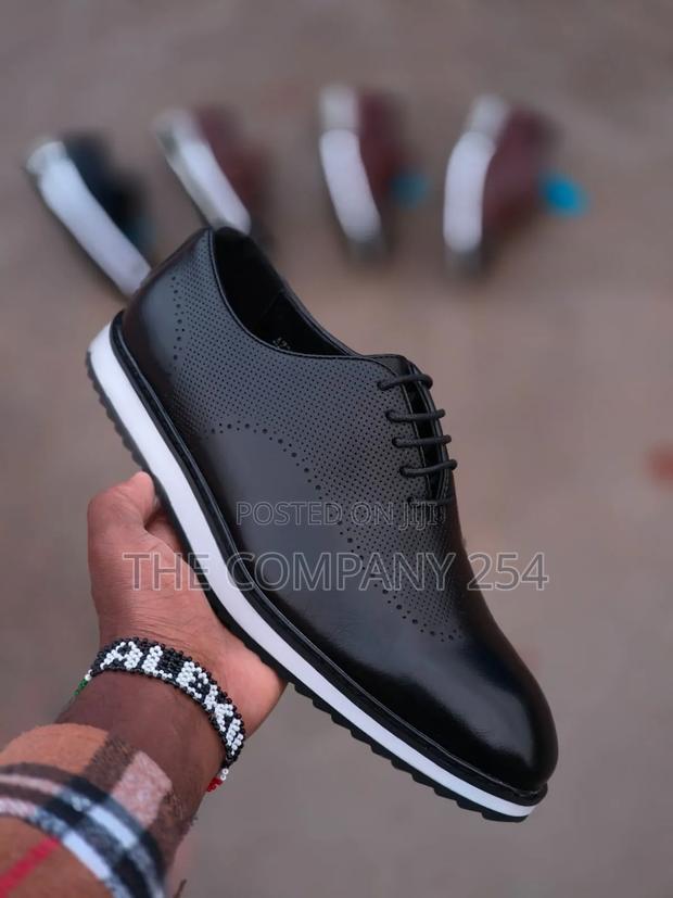 Quality Leather Men Casual Official Slip on Men Shoes