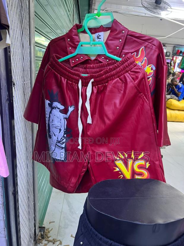 Shorts and T Shirt for Bot Mens Amd Womens