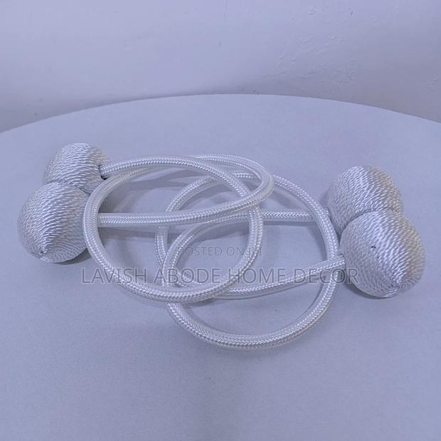 2 PCS Luxurious Curtain Holders /Shears Holder. - main view