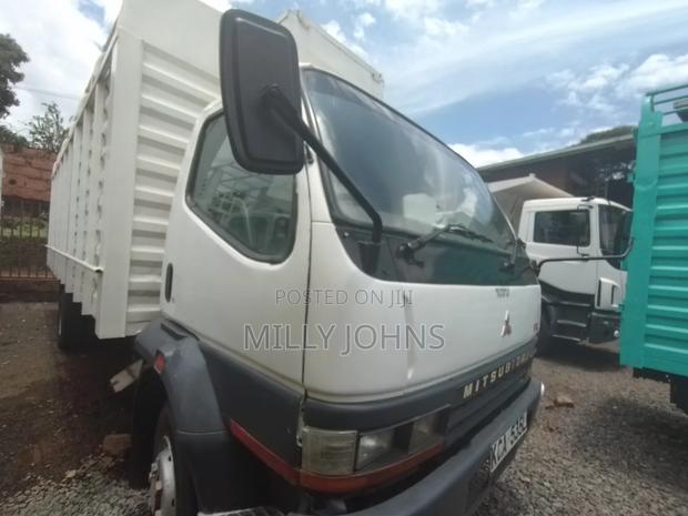 Mitsubishi Mits Fh 215 2014 White - thumbnail 3