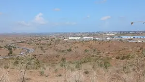 Scenic Hilltop Land : Perfect for Luxurious Residential Home