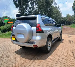 Toyota Land Cruiser Prado 2.8 2019 Silver