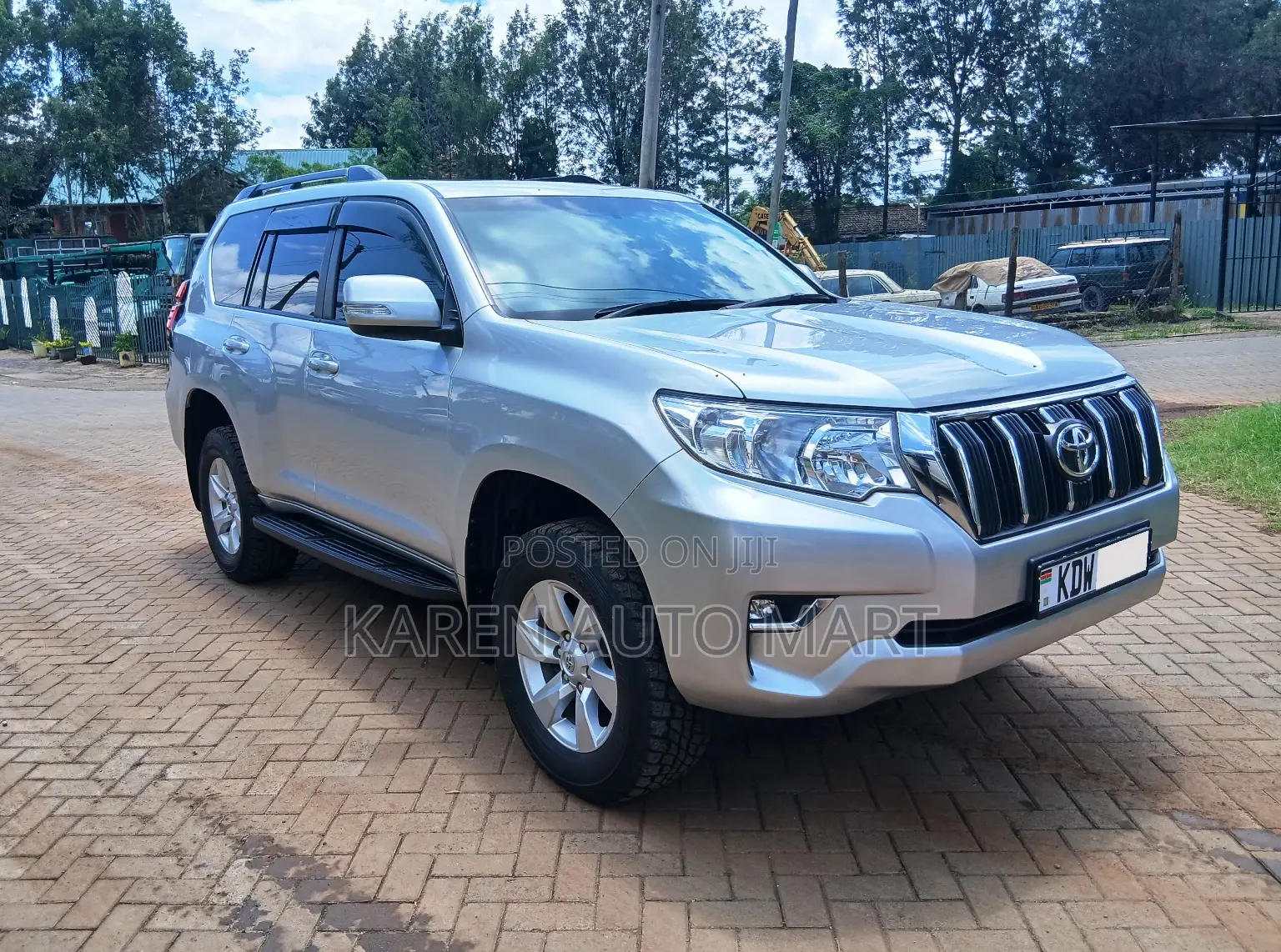 Toyota Land Cruiser Prado 2.8 2019 Silver