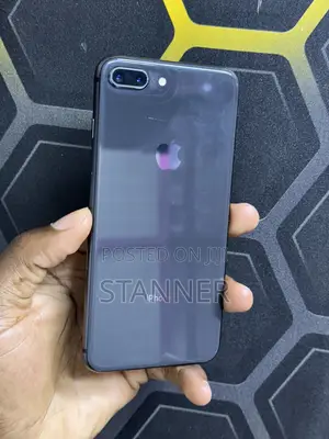 Apple iPhone 8 Plus 64 GB Black