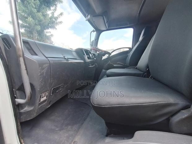 Isuzu FVR 90 2022 White - thumbnail 7