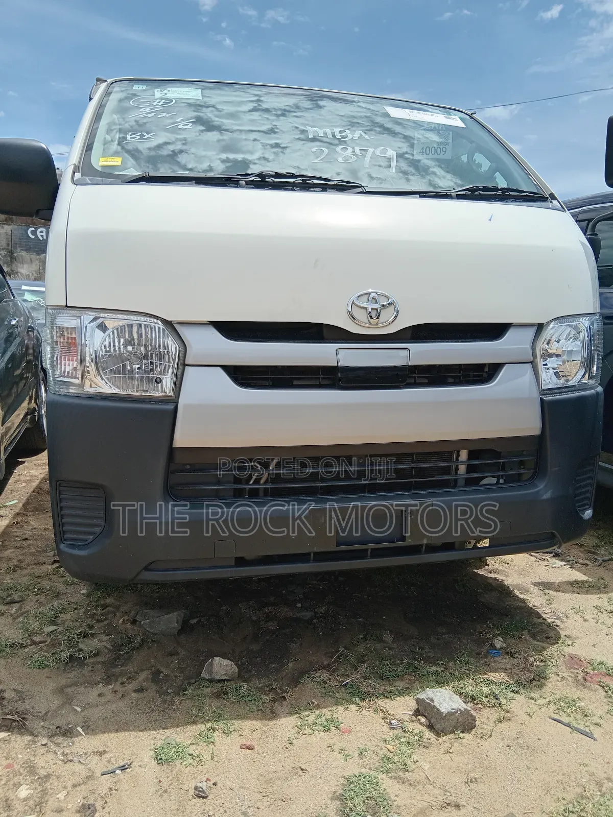 Toyota HiAce 2018 White
