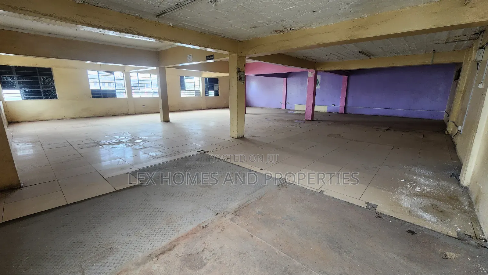 Commercial Open Space to Let