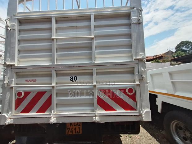 Mitsubishi Canter KCQ 741j 2017 White - thumbnail 6