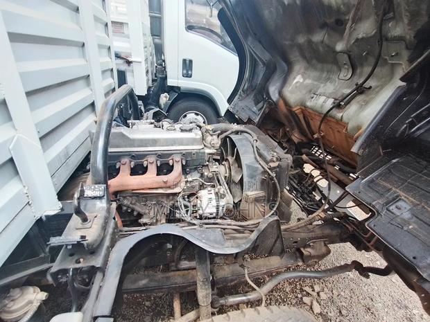 Mitsubishi Canter KCQ 741j 2017 White - thumbnail 13