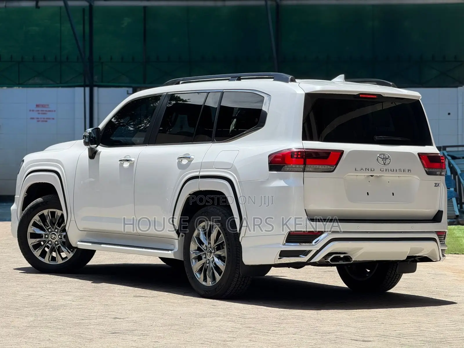 New Toyota Land Cruiser LC300 2023 Pearl