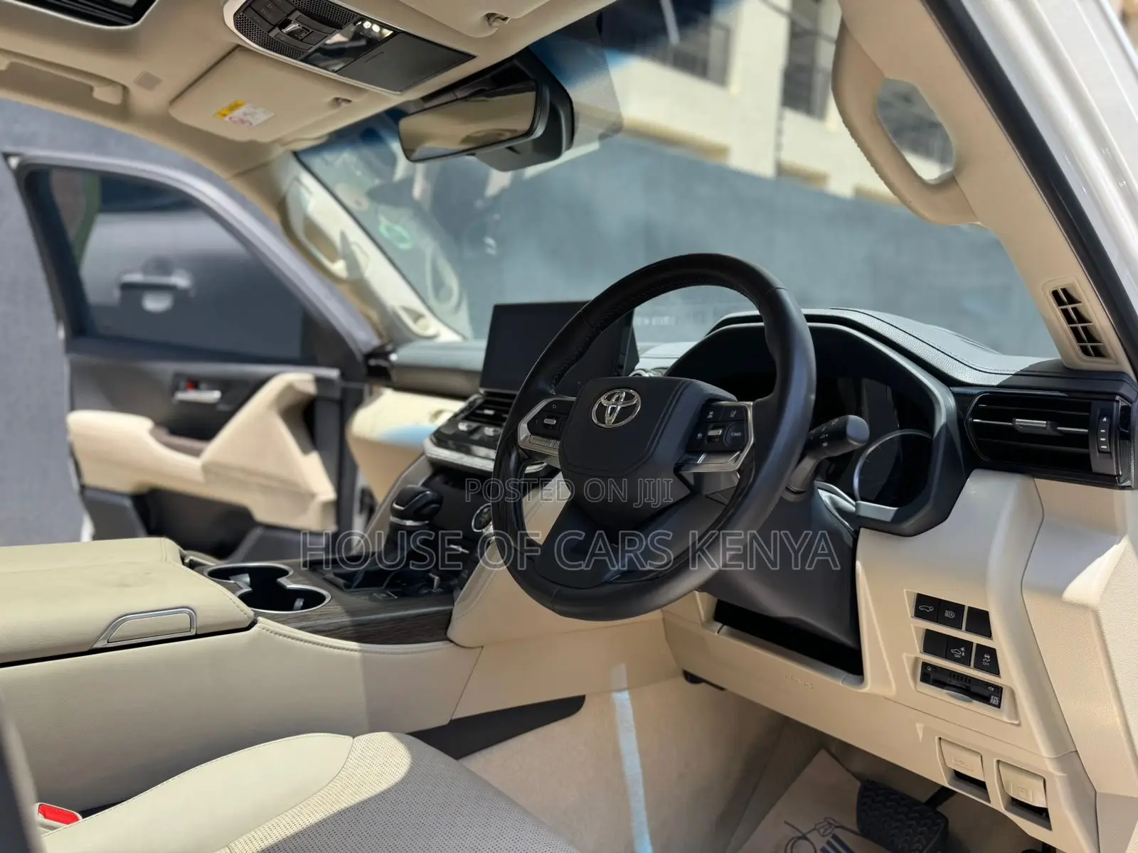 New Toyota Land Cruiser LC300 2023 Pearl