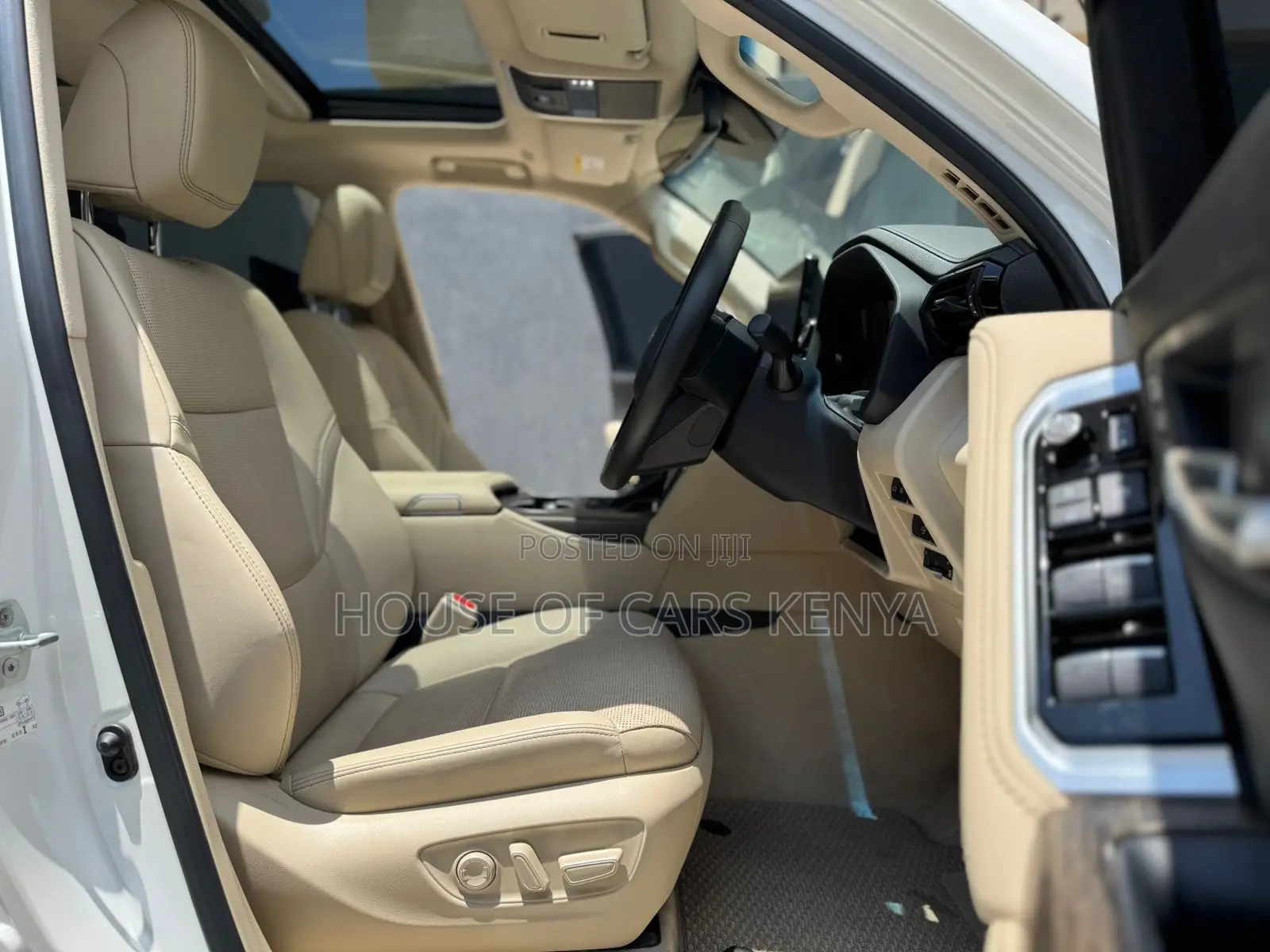 New Toyota Land Cruiser LC300 2023 Pearl