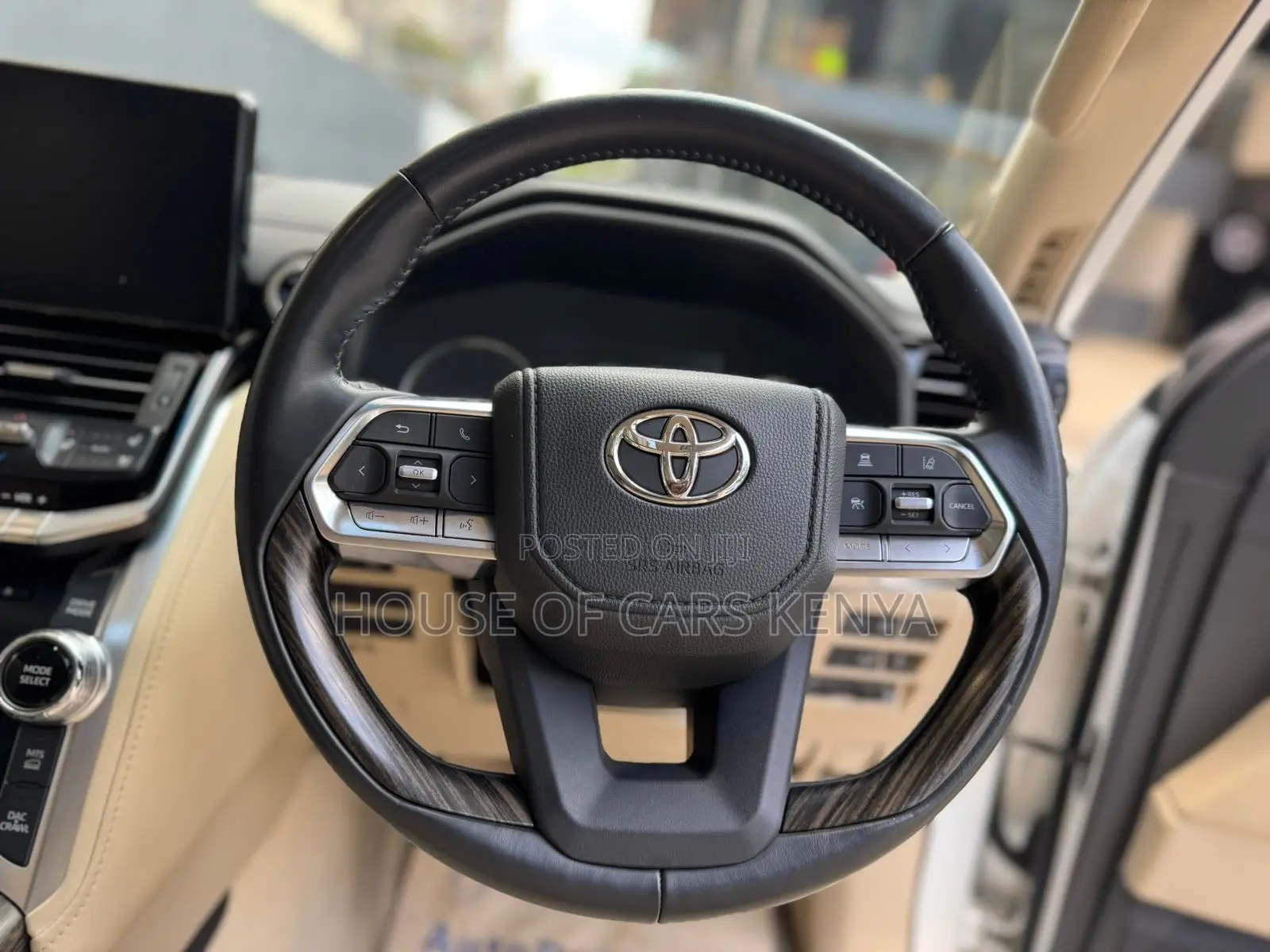 New Toyota Land Cruiser LC300 2023 Pearl