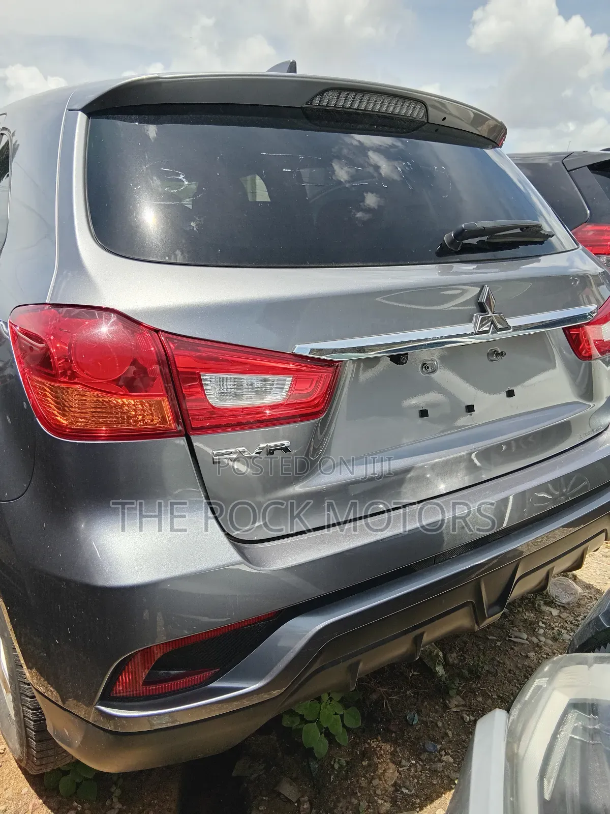 Mitsubishi Outlander 2019 Silver