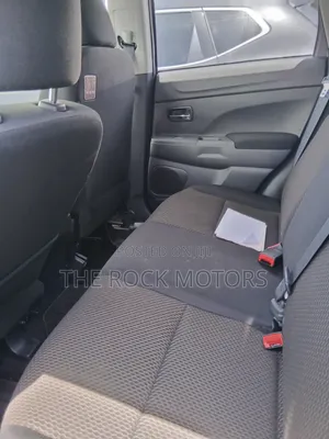 Mitsubishi Outlander 2019 Silver