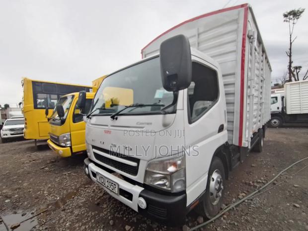 Hd Fuso Canter 2018 White - thumbnail 2