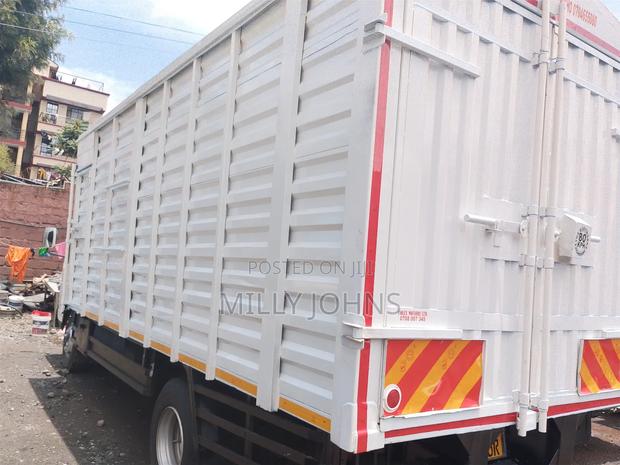 Hd Fuso Canter 2018 White - thumbnail 6