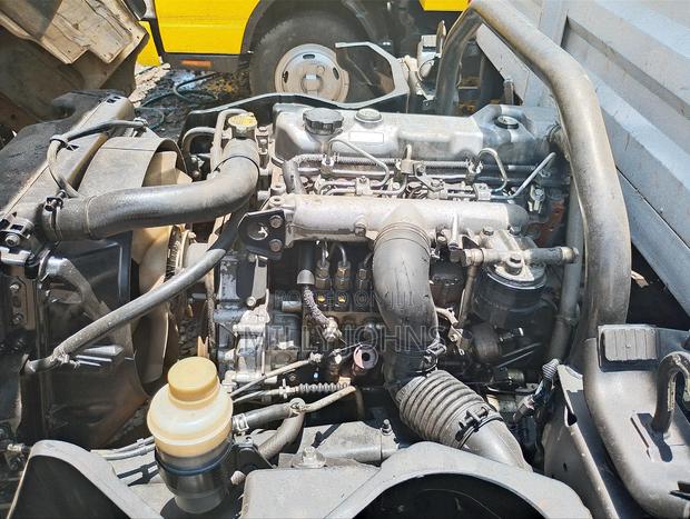 Hd Fuso Canter 2018 White - thumbnail 9