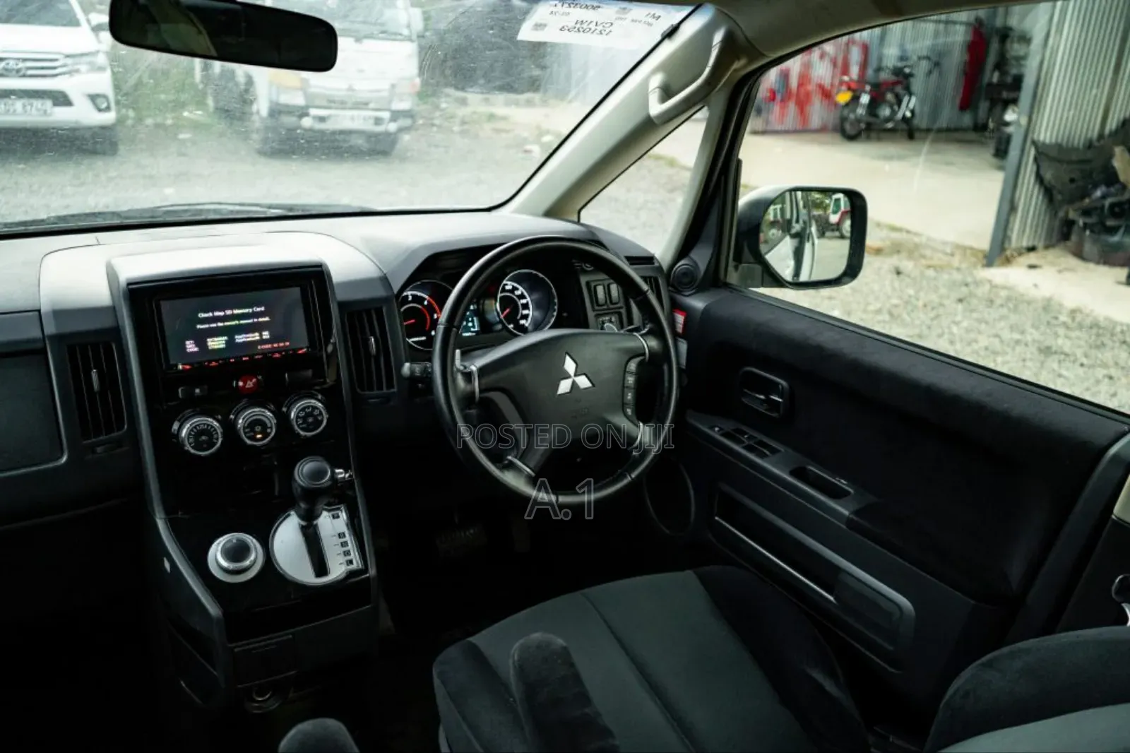 Mitsubishi Delica 2019 White