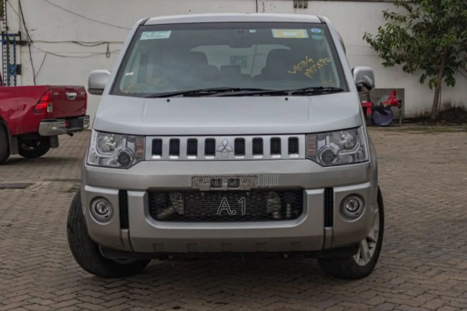 Mitsubishi Delica 2019 Silver