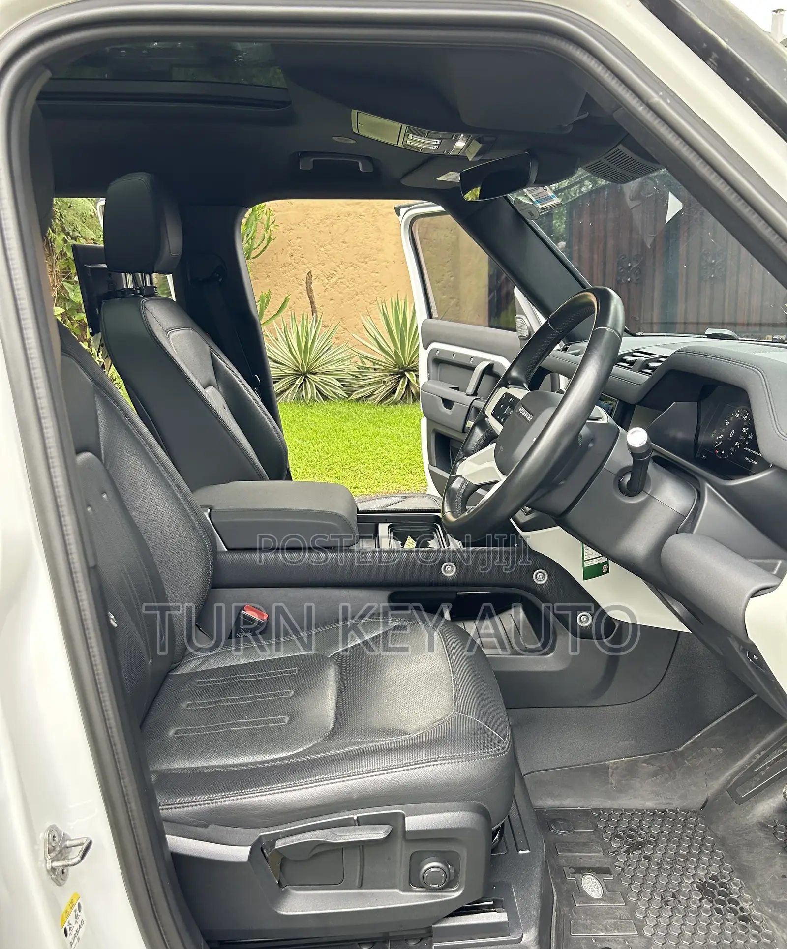 Land Rover Defender X-Dynamic S 2021 White