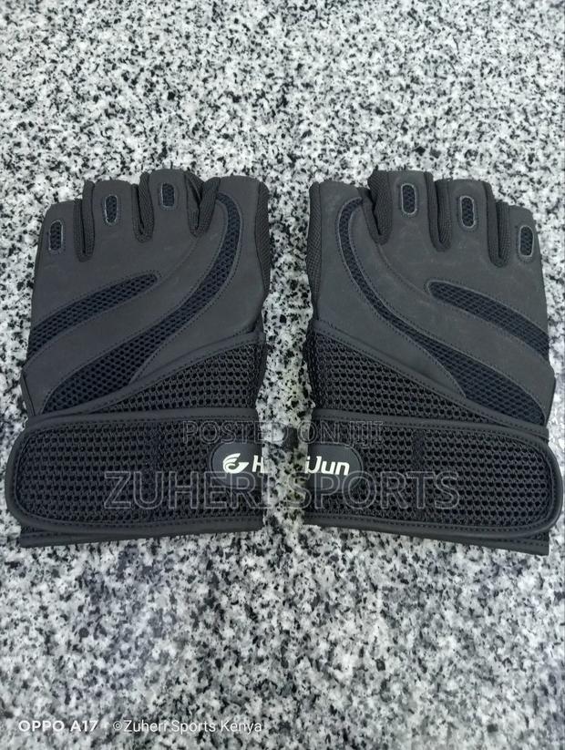 Gym Gloves - thumbnail 2
