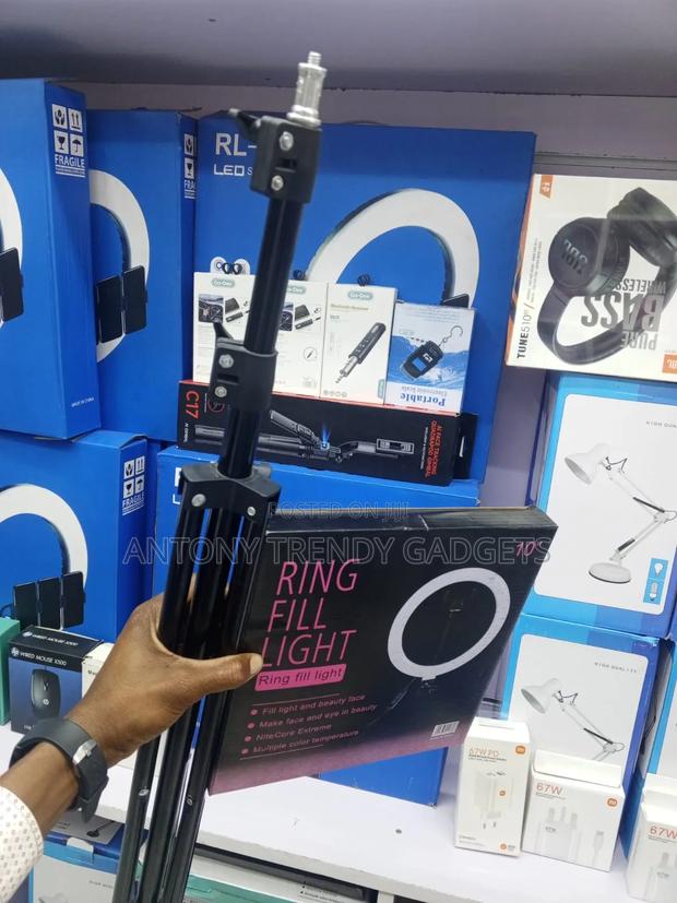 10" Led Ring Fill Light With Adjustable Tripod Stand - thumbnail 2