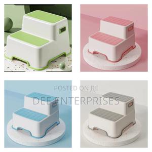 Portable Anti-Slip Kids Step Stool - thumbnail 2