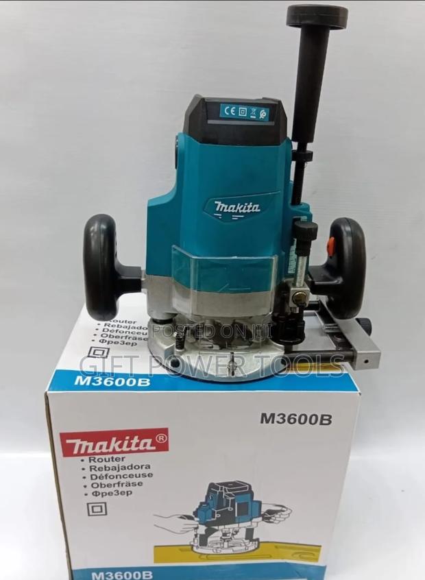 Makita Electric Wood Router 1600w