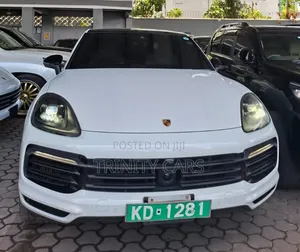 Porsche Cayenne AWD 2021 White
