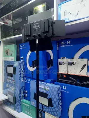 Professional Led Video Light Panel (Led-u600+) With Adjustable Stand