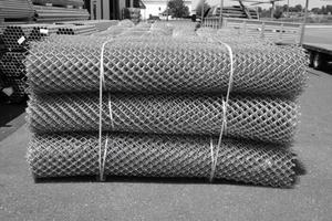 Chainlink Wire 16g, 6ft 18mtrs Roll - thumbnail 2