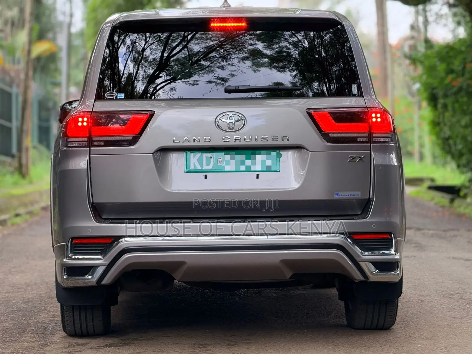 New Toyota Land Cruiser LC300 2023