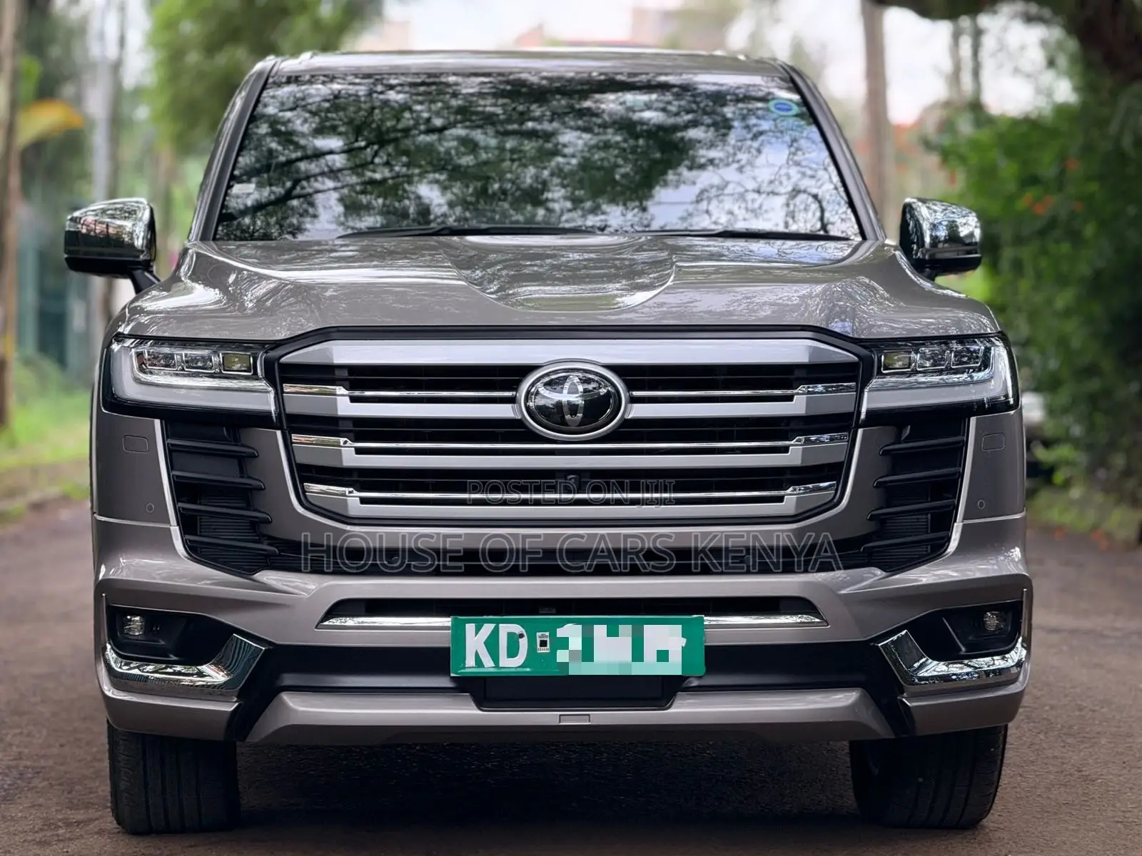 New Toyota Land Cruiser LC300 2023