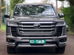 New Toyota Land Cruiser LC300 2023