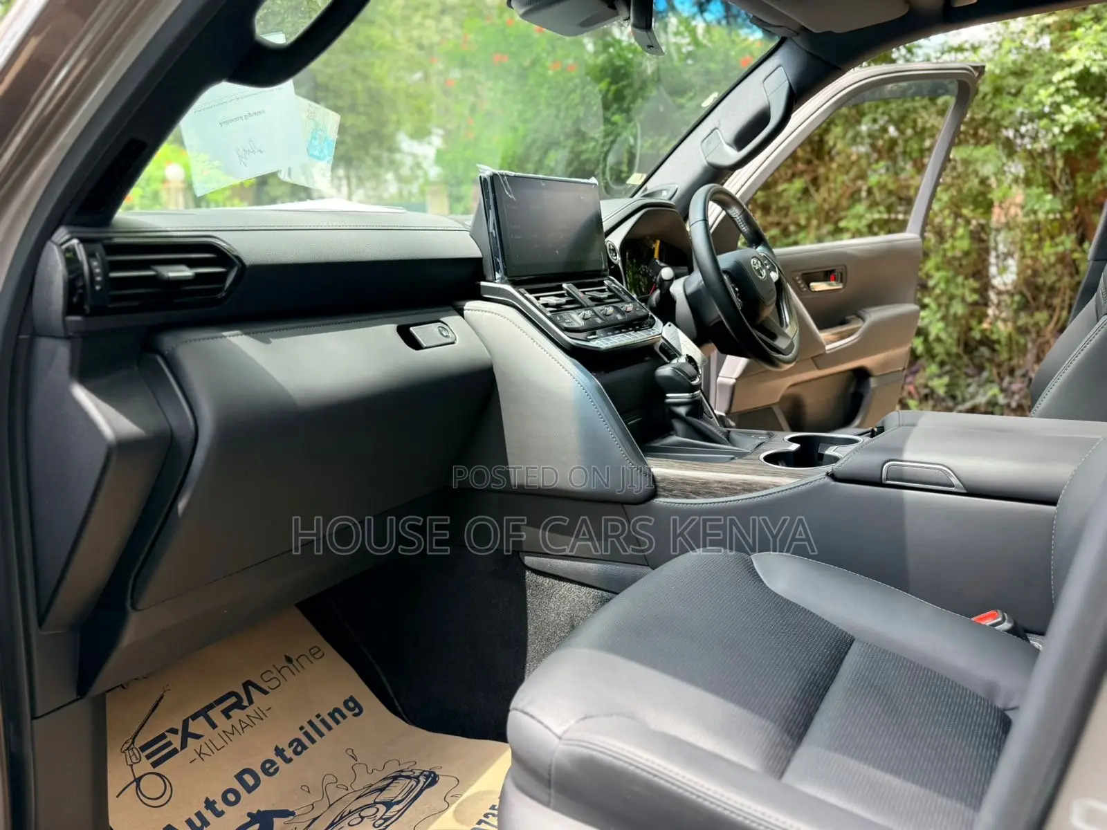 New Toyota Land Cruiser LC300 2023