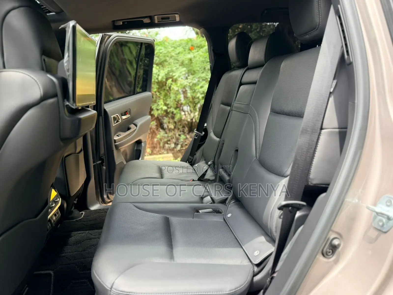 New Toyota Land Cruiser LC300 2023